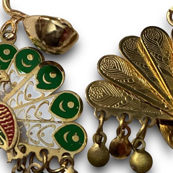 Vintage Peacock Jade Green White & Gold Feathered Clip On Earrings - Picture 5 of 9